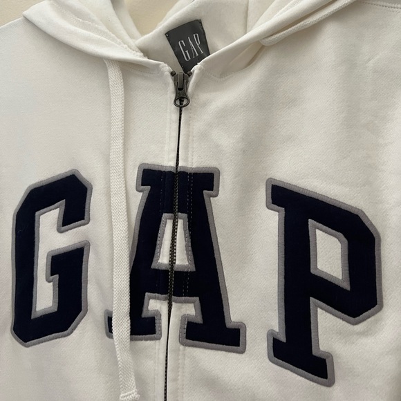 Brand New GAP Logo Zip-Up Hoodie - Picture 2 of 2